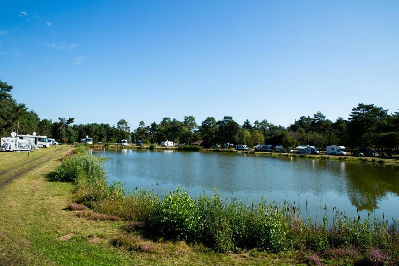 Naturcamping Lueneburger Heide - Chalets & Tiny Haeuser Soltau Dış mekan fotoğraf