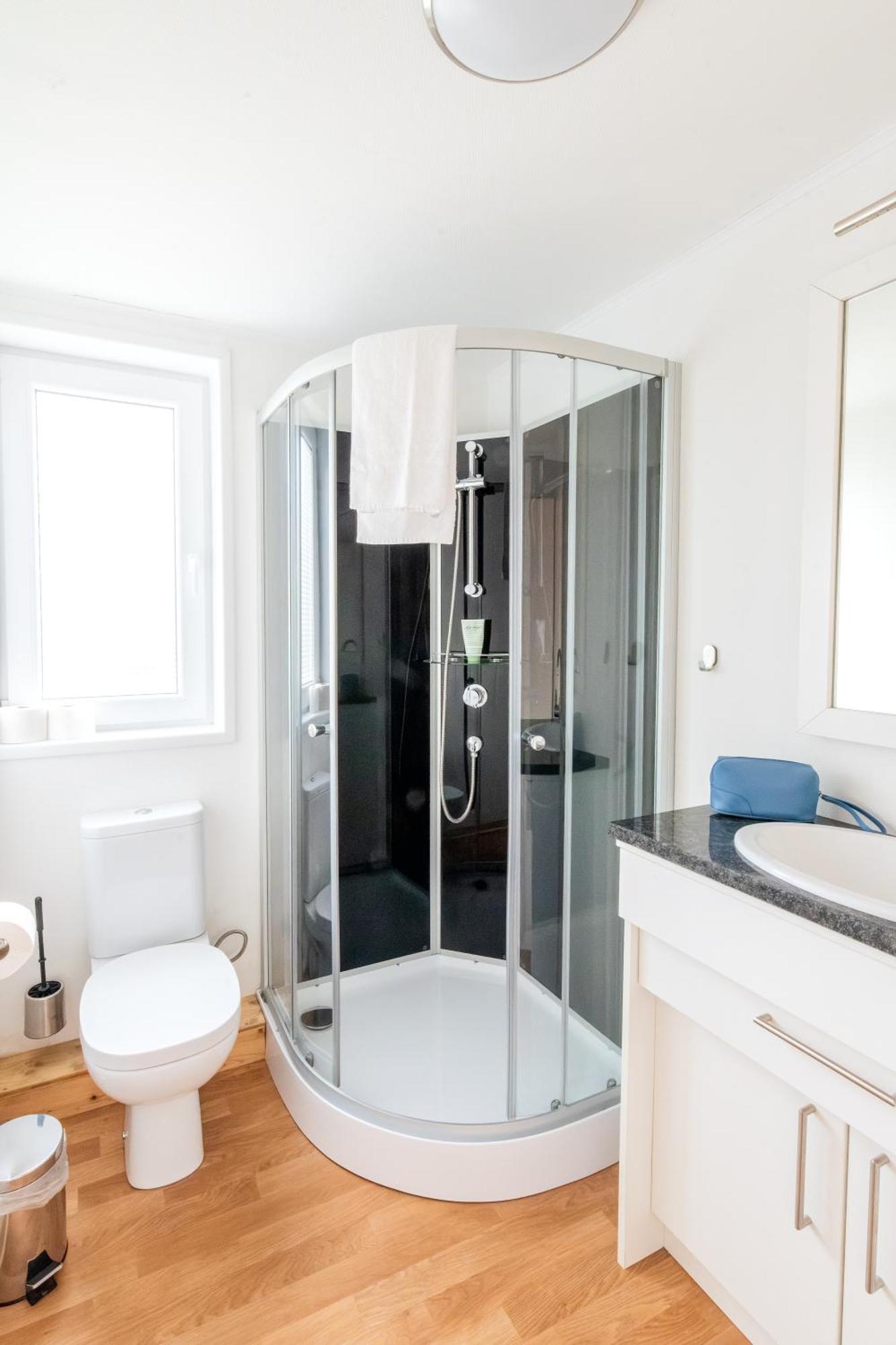 Naturcamping Lueneburger Heide - Chalets & Tiny Haeuser Soltau Dış mekan fotoğraf